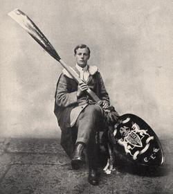 Fotografía del “cuchara de madera” de 1910